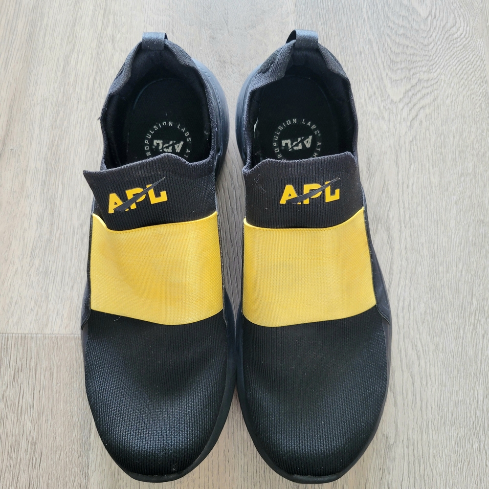 APL Black and Yellow Techloom Bliss Slip-On Sneakers Men's Size 8.5